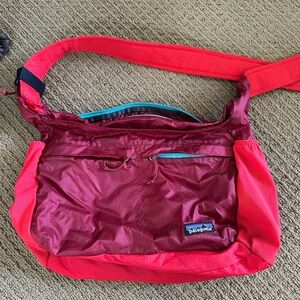 Patagonia Vibrant Red  and turquoise Shoulder Bag - packable